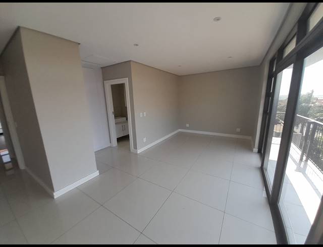 5 BEDROOM FREEHOLD TO LET IN IZINGA ESTATE